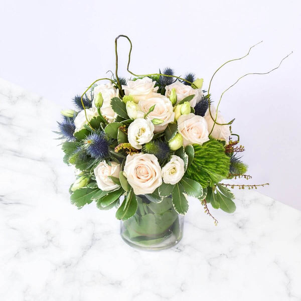 Glass-Vase-Flower-Arrangement